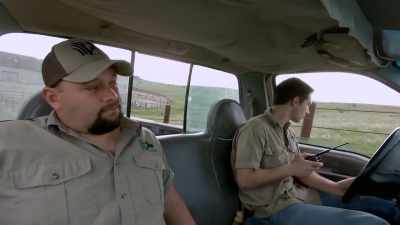  Dr. Jan: They're also cool
 if we wanna just wait - Secrets of the Zoo
