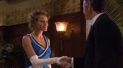 Dr Julia Ogden, I presume.
 Why, yes. - Murdoch Mysteries