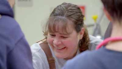 Dr. Katie: I've never seen fur - Secrets of the Zoo