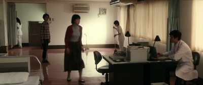 Dr.Komori, please call
Dr.Makabe here now. - Foreboding