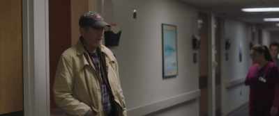 Dr. Kravitz, you have a visitor
in the main lobby. - The Girl Who Believes in Miracles
