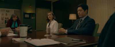 - Dr. Lau abstains. Boxer?
- I... I'd like to vote. - The God Committee