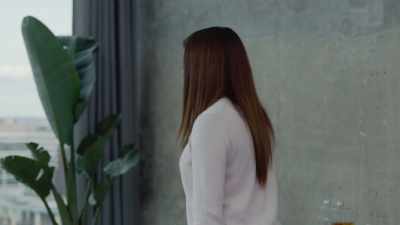 Dr Malkin, the three
intruders in the Void, Clare, - The Complex: Lockdown