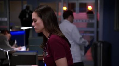 - Dr. Manning?
- Yeah. - Chicago Med