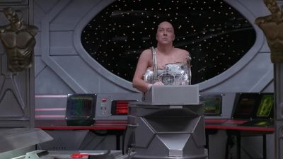 Dr Mittenhand - Leprechaun 4: In Space