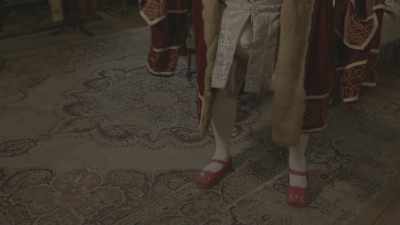 - [Dr. Norton] Henry told
Anne that he could see that - The Game of Crowns: The Tudors