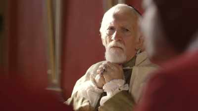 - [Dr. Norton] While the pope
is in the emperor's power, - The Game of Crowns: The Tudors