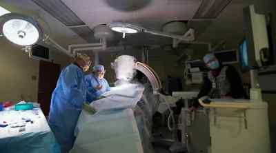 Dr. Nowzaradan:
OKAY, NOW GO UP A LITTLE BIT, - My 600-lb Life