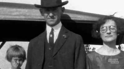 - Dr. Smith: People thought he
was a very upstanding citizen, - Black Widow Murders