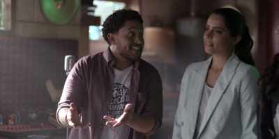 Dr. Teeth can't commit to anything.
And Floyd is just a perfectionist. - The Muppets Mayhem