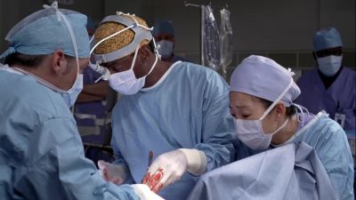 DR. YANG, GO AND SCHEDULE
A PSYCHIATRIC CONSULT - Grey's Anatomy