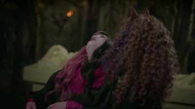 - Draculaura!
- [pounding on door] - Monster High: The Movie