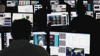 Dragon will maneuver
to the space station, - The Elon Musk Show