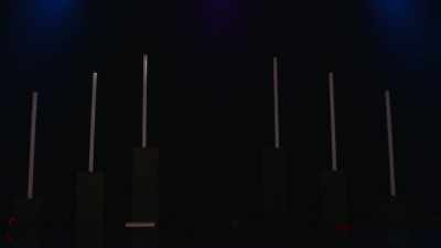 (dramatic effects buzzing) - Courtney Pauroso: Vanessa 5000