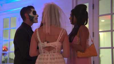 [dramatic music playing] - Buying Beverly Hills