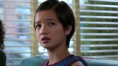 (dramatic music playing) - Andi Mack