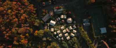 [dramatic music playing] - Homestead