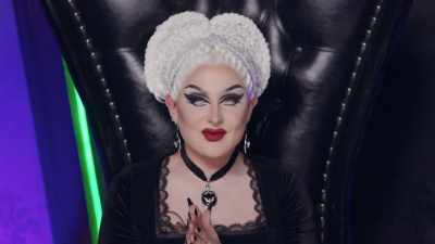 [dramatic music] - The Boulet Brothers' Dragula: Titans