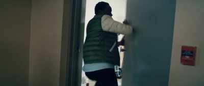 [dramatic music] - Respect the Jux