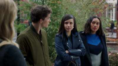 [dramatic music] - Pretty Little Liars: The Perfectionists