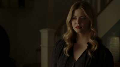 [dramatic music] - Pretty Little Liars: The Perfectionists