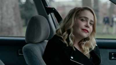 [dramatic music] - Good Girls