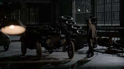 (dramatic music) - The Cars That Made America