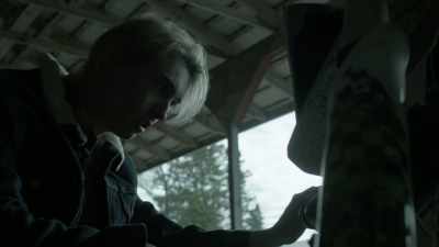 [dramatic music] - Eyewitness
