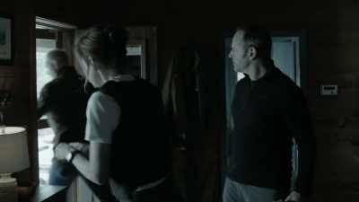 [dramatic music] - Eyewitness
