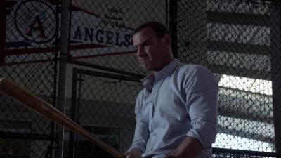 ♪ dramatic music ♪ - Ray Donovan
