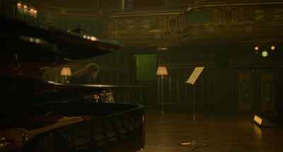 (dramatic orchestral music) - Maria