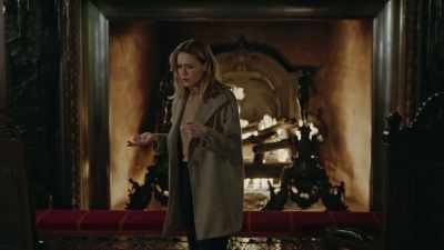[dramatic orchestral music] - A Biltmore Christmas
