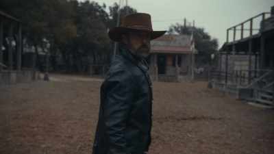 (dramatic western music continues) - The Bounty Men