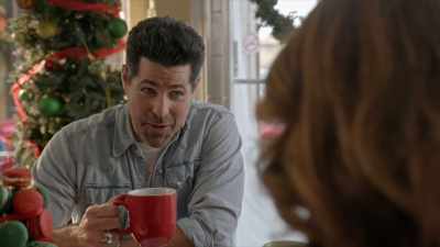 (drawling)
Well, ma'am, if
you like my singing, - Christmas Stars