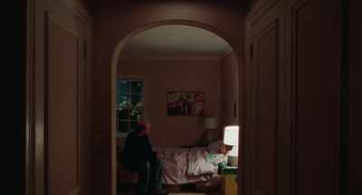 Dreaming is like
a psychosis, Sophie. - Dream Scenario