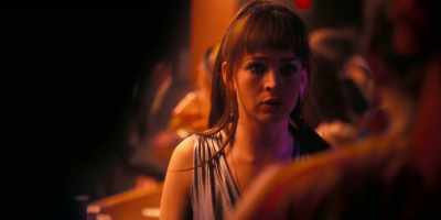 -Drink it all around.
-That's so fucking funny! - Girlboss