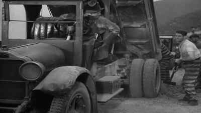 - Driver!
- What's on your mind? - I Am a Fugitive from a Chain Gang