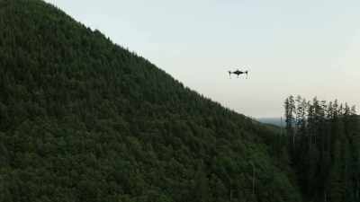 [drone buzzing] - Expedition Bigfoot