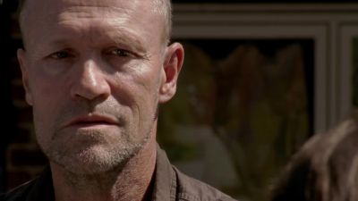 Drop me here, Bough! - The Walking Dead