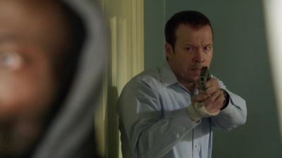 Drop it or die! - Blue Bloods