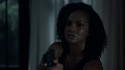 Drop the gun. I am
in here giving life, - The Rookie
