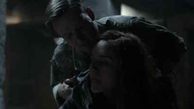 Drop the knife. - Falling Skies