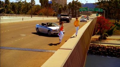 Drop the weapon !
Drop the bag ! - CSI: Miami