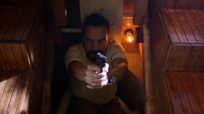 Drop the weapon. - Narcos