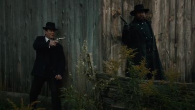 Drop your weapon. - Murdoch Mysteries