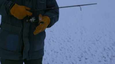 Dropped it down all
the way to the bottom, - Life Below Zero: Next Generation