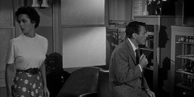 Drugs dull the mind maybe that's the reason - Invasion of the Body Snatchers