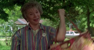 Drum would never point a gun at a lady - Steel Magnolias
