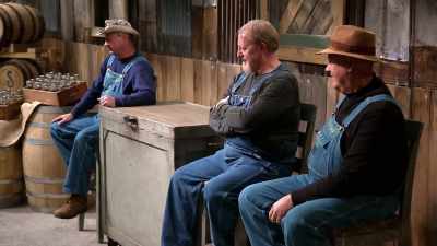 -[dry laughter]
-[mike] it looks like - Moonshiners: Master Distiller