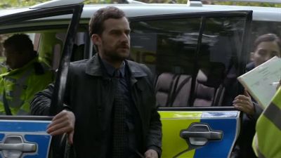 - DS Twyler.
- DS Flynn. - Line of Duty